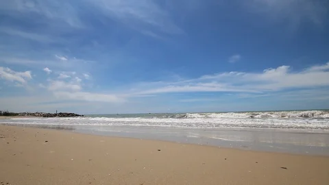 Wave and sand in long beach Stockbeeldmateriaal 96649997