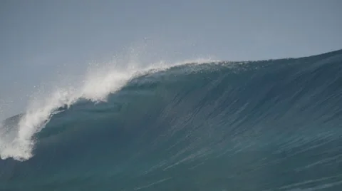 Wave breaking in slow motion Stock-Footage 68050670