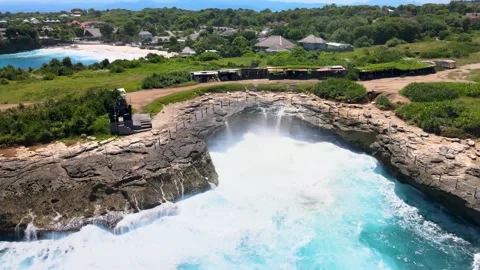 Wave breaks at Devil's Tear Nusa Lembongan Stock Footage 183164750