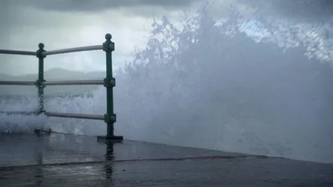 The wave breaks off the pier Stock-Footage 146171150