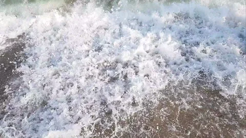  wave come to the beach Video stock 165852449