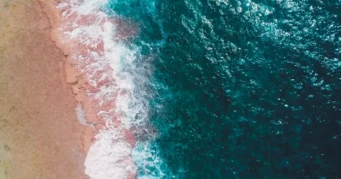 Wave that crash on the sand Stock Footage 94674930