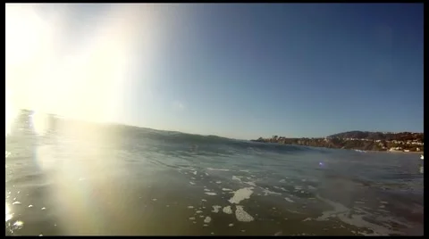 Wave Crashing with Sun Vídeo Stock 2971210
