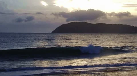 Wave in evening Stockbeeldmateriaal 10734255