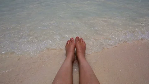 The wave of female legs on the beach. Stock Footage 96239459