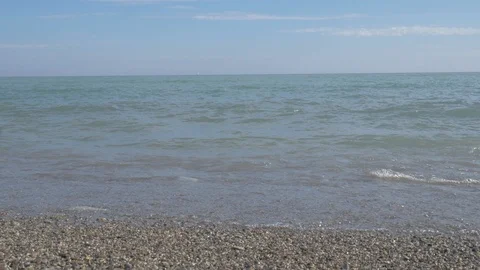 Wave 库存影片 118424905