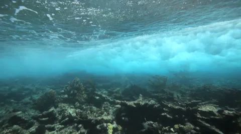 Wave over Reef 库存影片 2870376