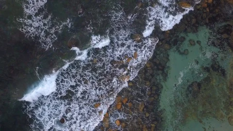 Wave in rocky coast. Video stock 88067557