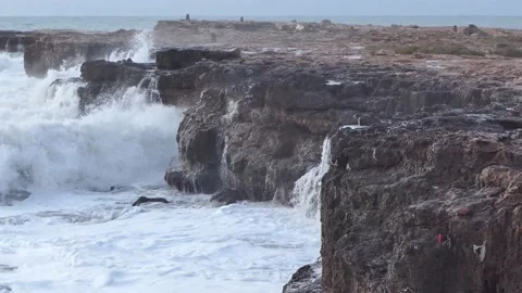 A wave running on the rocks 2 Video stock 172174309