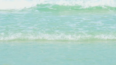 Wave sea slow motion on sand of beach on summer season 库存影片 237384731