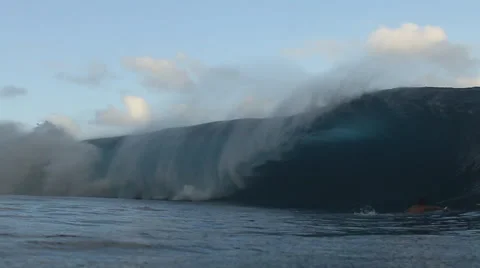 Wave at Teahupoo Video stock 44186189