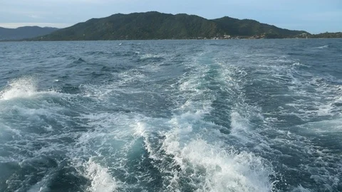 Waves after boat Video stock 96046716