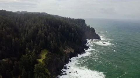 Waves along the Coast - Drone 스톡 동영상 201179518