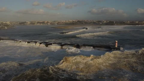 Waves and rough surf along Porto's Atlantic Coast Video stock 171798861