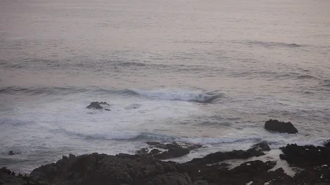 The waves ant tide on the Pacific ocean beach. Summer seascape Stock-Footage 90489850