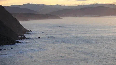 The waves ant tide on the Pacific ocean beach. Summer seascape Stock-Footage 90489879
