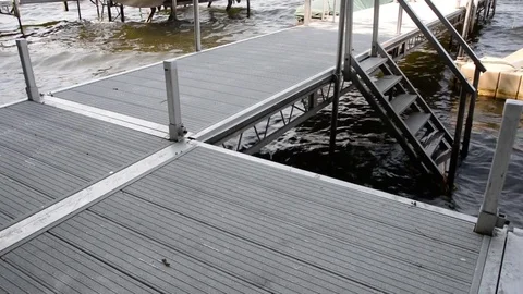 Waves around a steel dock Stock-Footage 79790920
