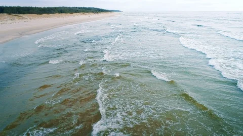 Waves at the Beach, Aerial View 動画素材 90051402