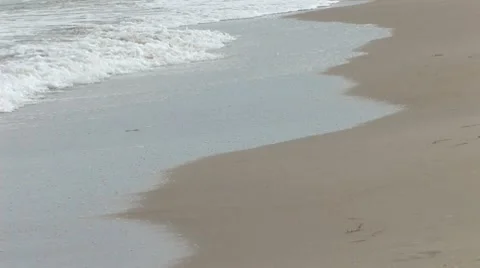 Waves on the Beach Vidéo 7135764
