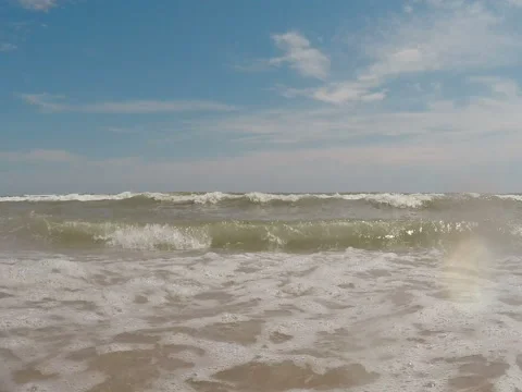 Waves on the beach 動画素材 79074735