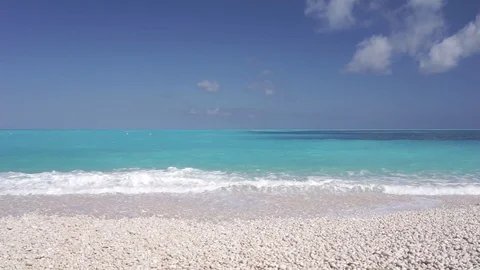 Waves on the beach Stock-Footage 92257106