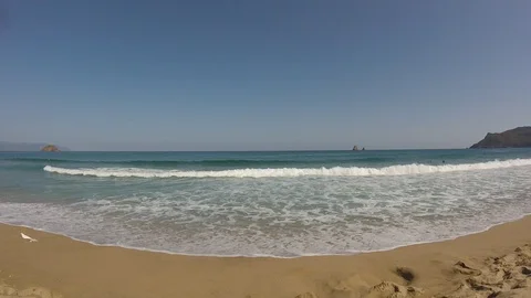 Waves on the beach Stock-Footage 129712205