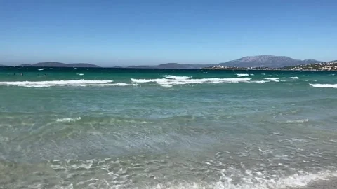 Waves on the beach 库存影片 196103363