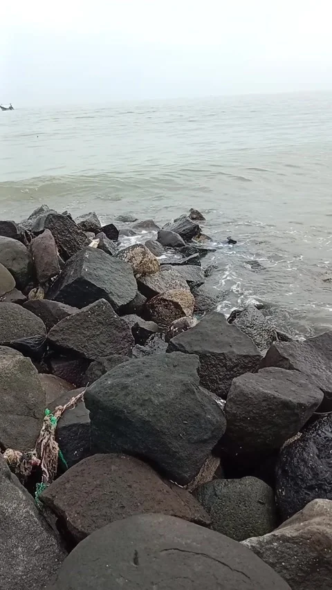 Waves on the beach Stock Footage 233334083