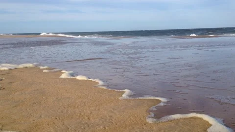 Waves at the beach 動画素材 278612961