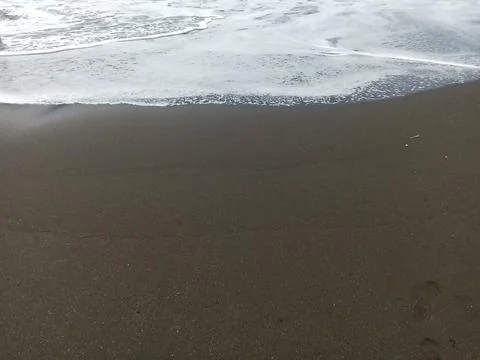 Waves on the beach Фото