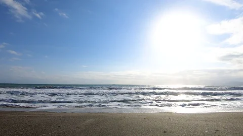 Waves on the beach slow motion Video stock 96570990