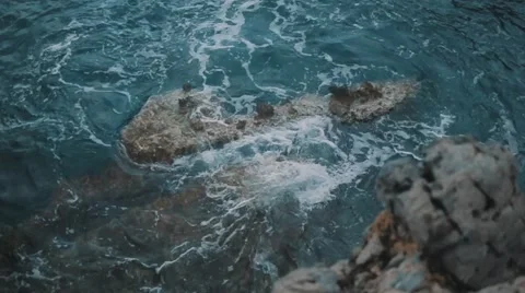 Waves beating against the rocks Video stock 45835899