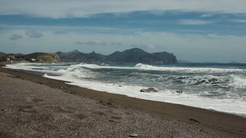 The waves beating against the shore Stock Footage 72768848