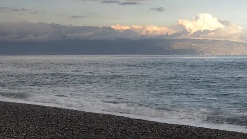 The waves break on the beach Stock-Footage 97781506
