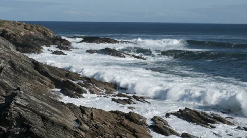 Waves breaking against the rocks on the coast of the Cantabrian Sea, Galicia, Stock Footage 160925870