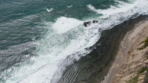 Waves Breaking Big Sur Pacific Coast Highway California PCH Aerial Drone Stockbeeldmateriaal 246702965