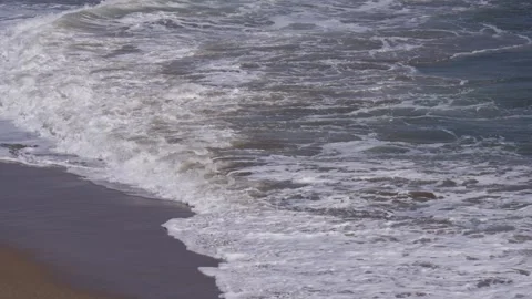 Waves Breaking Big Sur Pacific Coast Highway California PCH Aerial Drone Vidéo 246702988