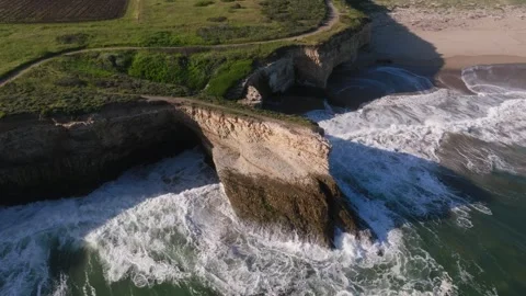 Waves Breaking Big Sur Pacific Coast Highway California PCH Aerial Drone Stockbeeldmateriaal 246703031