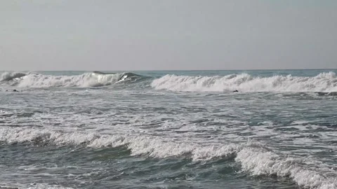 Waves breaking Stock Footage 336095909