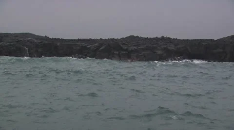 Waves Breaking On The Rocks Stock-Footage 19198962