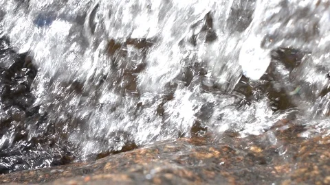 Waves breaking on shore. Video stock 98304671