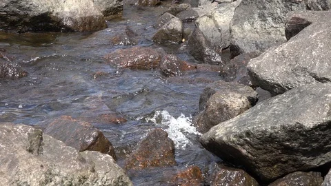 Waves breaking on shore. 스톡 동영상 98427620