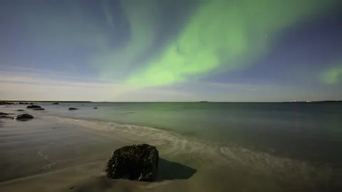 Waves on the coast with Aurora Borealis Stock Footage 250807178