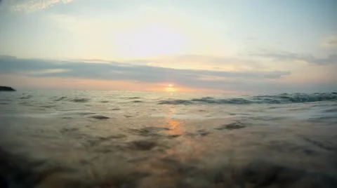 Waves on coast Vídeos de archivo 11407750