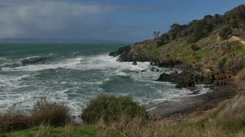 Waves crash against rocks on Kangaroo Island’s north coast in Australia Video stock 318696511