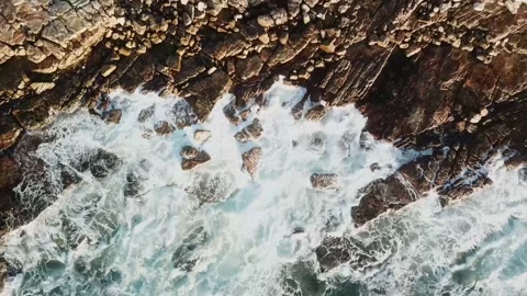 Waves crash on rocks 1 - 4k Video stock 162176557