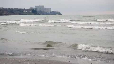 Waves crash on shore Video stock 57873217