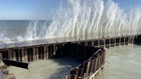 Waves Crashing Along Lake Michigan's Illinois Shore Stock Footage 143394548