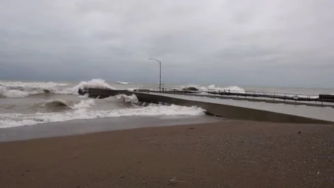 Waves Crashing Along Lake Michigan's Illinois Shore Stock Footage 144158568