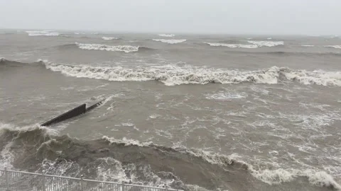 Waves Crashing Along Lake Michigan's Illinois Shore Stock Footage 144461210